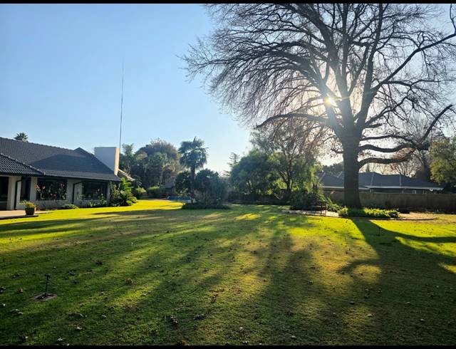 5 BEDROOM HOUSE FOR SALE IN THREE RIVERS